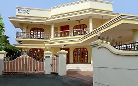 Metropolitan Serviced Villa